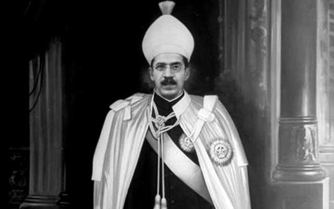 ये हैं दुनिया के अब तक के 10 सबसे अमीर शख्‍स