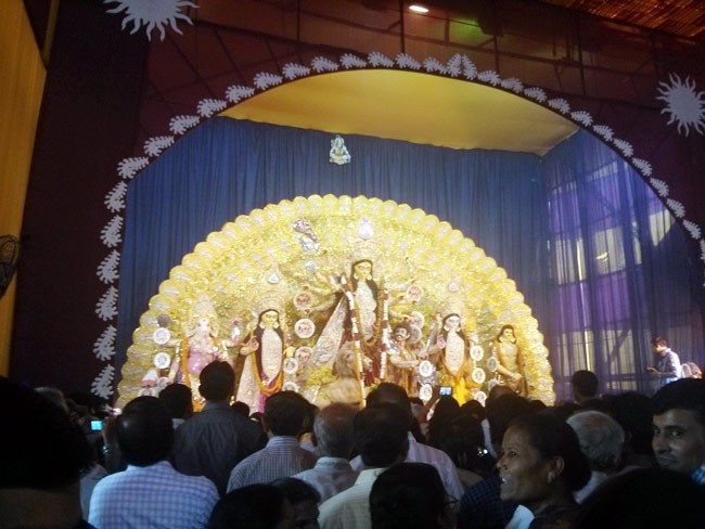 ऐसी रही दिल्ली के दुर्गा पूजा पंडालों की रौनक