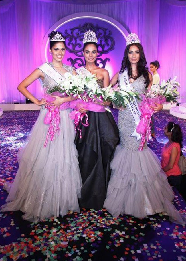 मिस यूनिवर्स में हिस्सा ले रही नोयोनिता की मोहक तस्वीरें