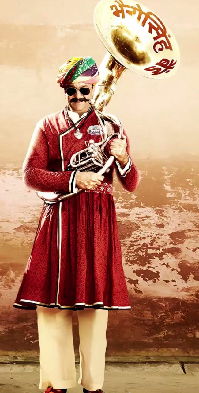 टुकुर टुकुर देखें फिल्‍म 'पीके' के ये पोस्‍टर्स