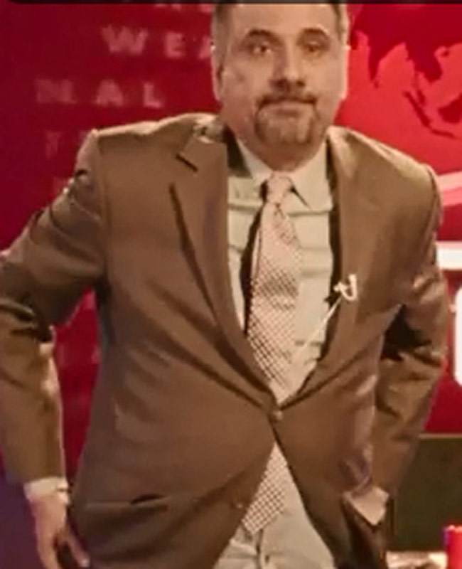 देखिए PK में आमिर खान का सतरंगी-अतरंगी अंदाज