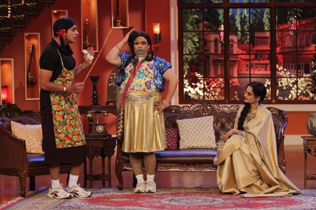 'कॉमेडी नाइट्स विद कपिल' के सेट पर पहुंची सदाबहार रेखा