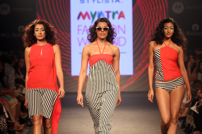 रैंप पर दीया मिर्जा, कल्कि और सुष्मिता सेन के जलवे