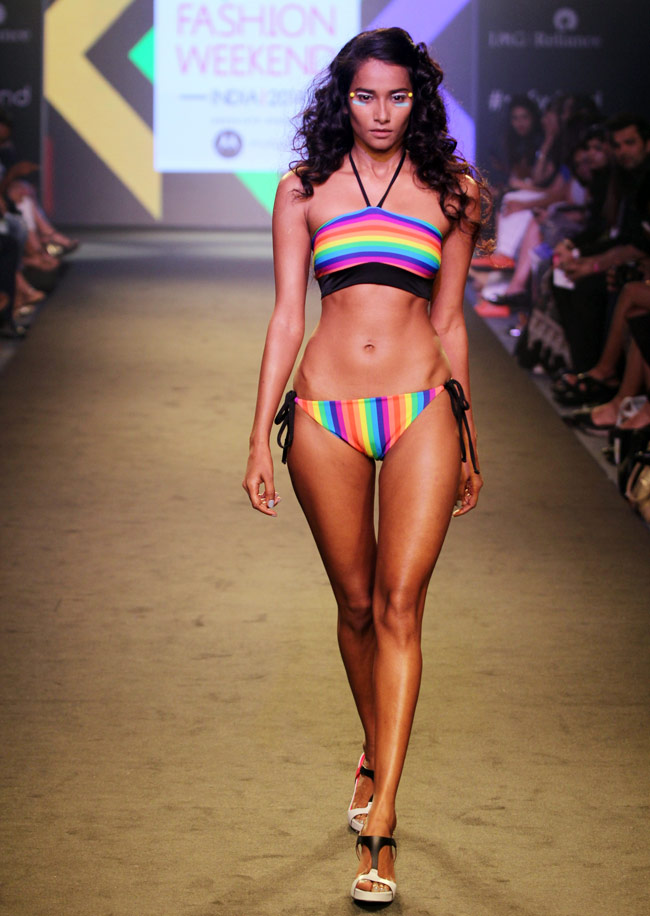 रैंप पर दीया मिर्जा, कल्कि और सुष्मिता सेन के जलवे