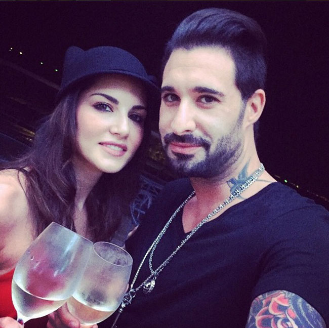 बर्थ डे पर सनी लियोन ने पति को दिया 'स्पेशल' गिफ्ट