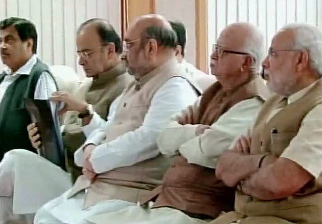 PM मोदी की चाय पार्टी की अनदेखी तस्वीरें...