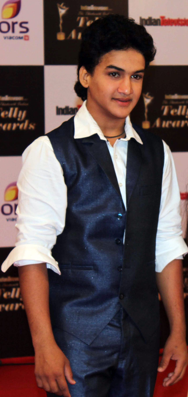 दिवाली पर इस तरह खुशियां बिखेरेंगे टीवी सितारे...