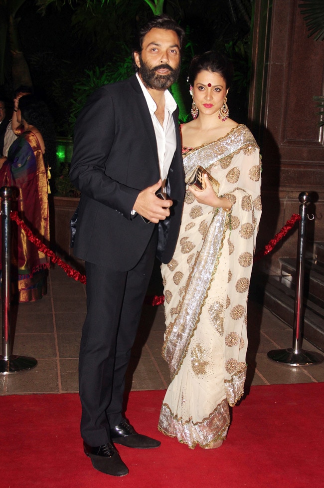 बॉलीवुड सितारों से रोशन हुआ अर्पिता-आयुष का रिसेप्शन