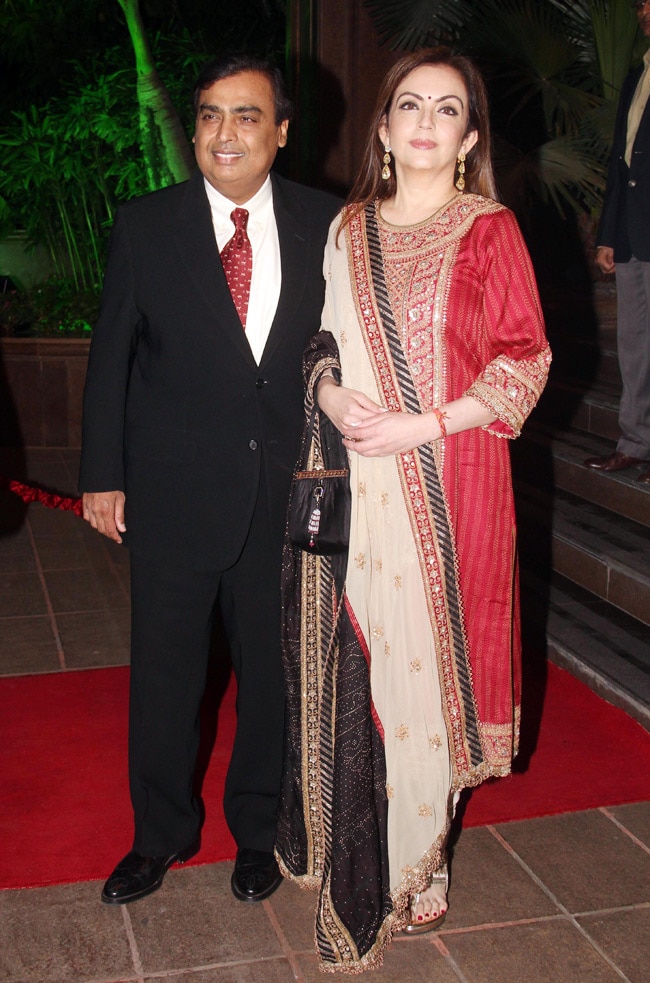 बॉलीवुड सितारों से रोशन हुआ अर्पिता-आयुष का रिसेप्शन