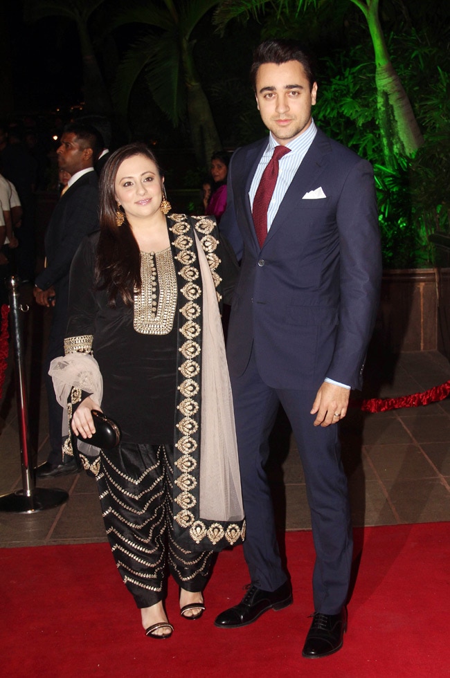 बॉलीवुड सितारों से रोशन हुआ अर्पिता-आयुष का रिसेप्शन