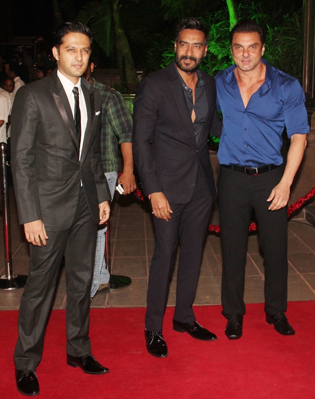 बॉलीवुड सितारों से रोशन हुआ अर्पिता-आयुष का रिसेप्शन