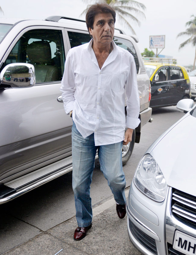 बॉलीवुड ने  रवि चोपड़ा को दी श्रद्धांजलि