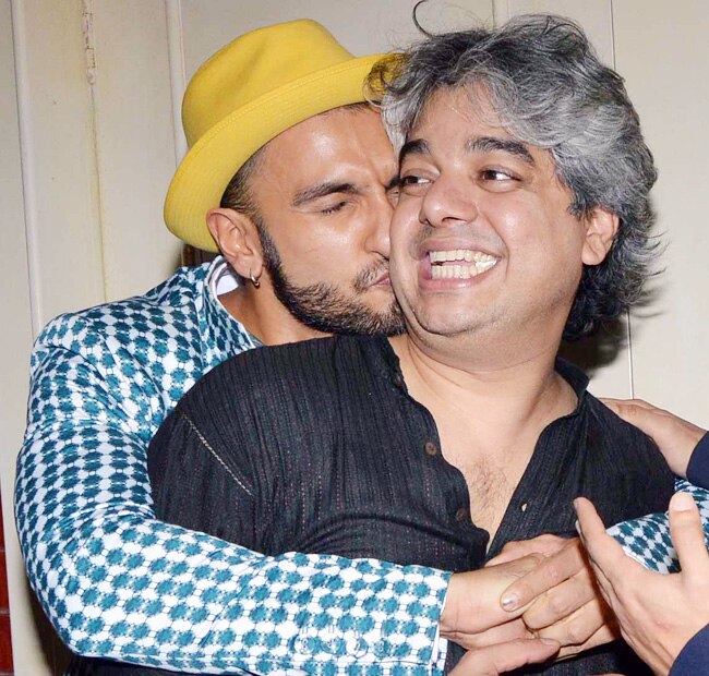 'किल दिल' की स्कीनिंग पर रणवीर बने 'सीरियल किसर'