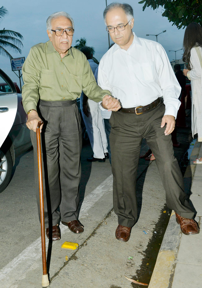 बॉलीवुड ने  रवि चोपड़ा को दी श्रद्धांजलि