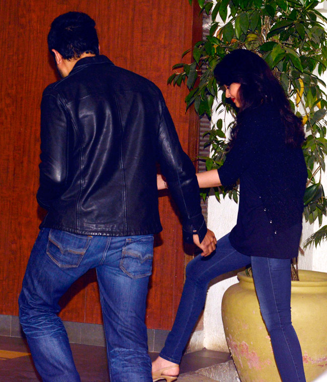 सोनाली बेंद्रे और गोल्डी बहल की एनिवर्सरी पर पहुंचे सितारे