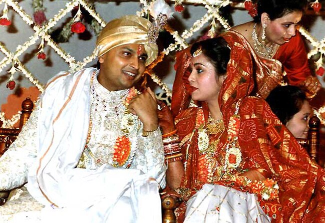 इन सेलिब्रिटी शादियों की हुई खूब चर्चा, मीडिया कवरेज, Tweet और धूम