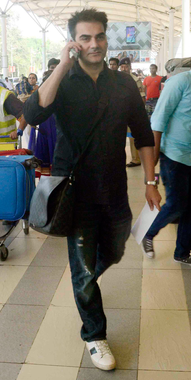 अर्पिता की शादी के लिए हैदराबाद रवाना हुआ सलमान 'खान'दान