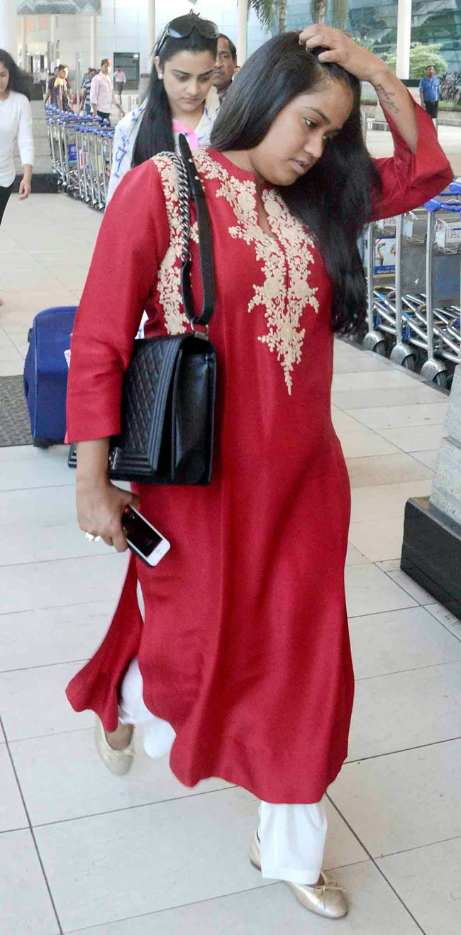 अर्पिता की शादी के लिए हैदराबाद रवाना हुआ सलमान 'खान'दान