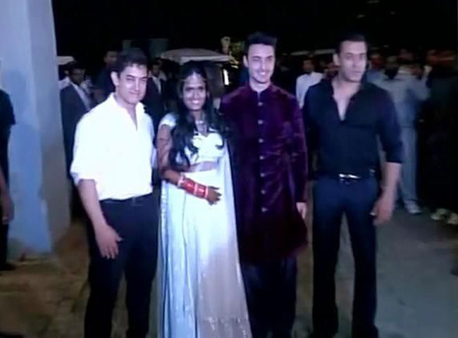 सलमान की बहन अर्पिता की शादी की सबसे दिलचस्प तस्वीरें...