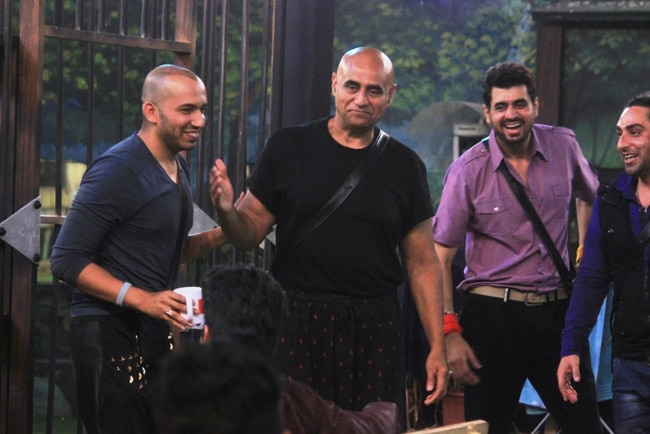 Bigg Boss: पुनीत इस्सर को लेकर गौतम और डियांड्रा में तू-तू मैं-मैं