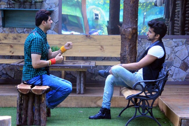 Big Boss: अली ने पी3जी के ग्रुप को कहा गांधी के तीन बंदर