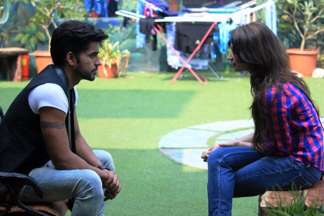 Big Boss: अली ने पी3जी के ग्रुप को कहा गांधी के तीन बंदर