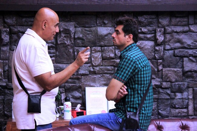 Big Boss: अली ने पी3जी के ग्रुप को कहा गांधी के तीन बंदर