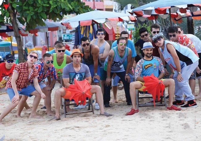 'मस्तीजादे' के सेट पर सनी लियोन की मस्ती