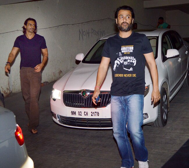 'गॉन गर्ल' की स्‍क्रीनिंग पर सोनाक्षी, अर्जुन और अदिति का कूल लुक