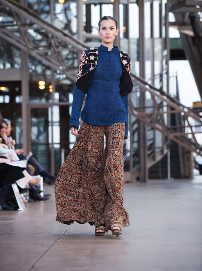 जब एफिल टावर के ऊपर हुआ डिजाइनर शिल्पा रेड्डी का फैशन शो