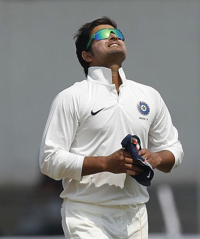 डेब्यू टेस्ट में ही सेंचुरी जड़ने वाले रैना को Happy B'day