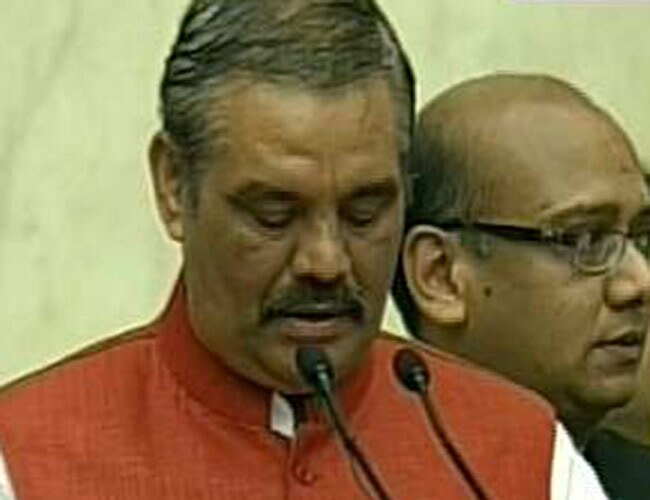 कैबिनेट का पहला विस्तार, ये हैं मोदी के नए मंत्री