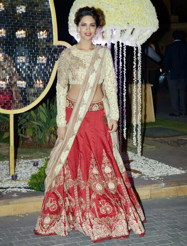 मनीष मल्होत्रा की भतीजी के रिसेप्शन में बॉलीवुड सितारों ने मचाई धूम