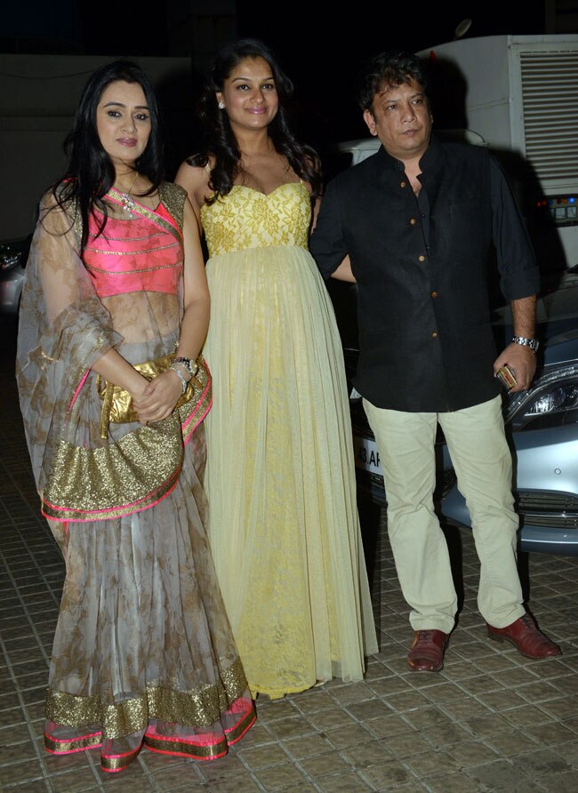 UGLY की स्क्रीनिंग पर दिखे हसीनाओं के जलवे