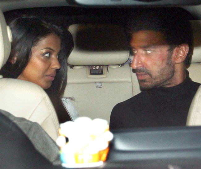 सलमान खान की बर्थडे पार्टी में पहुंची बॉलीवुड हसीनाएं