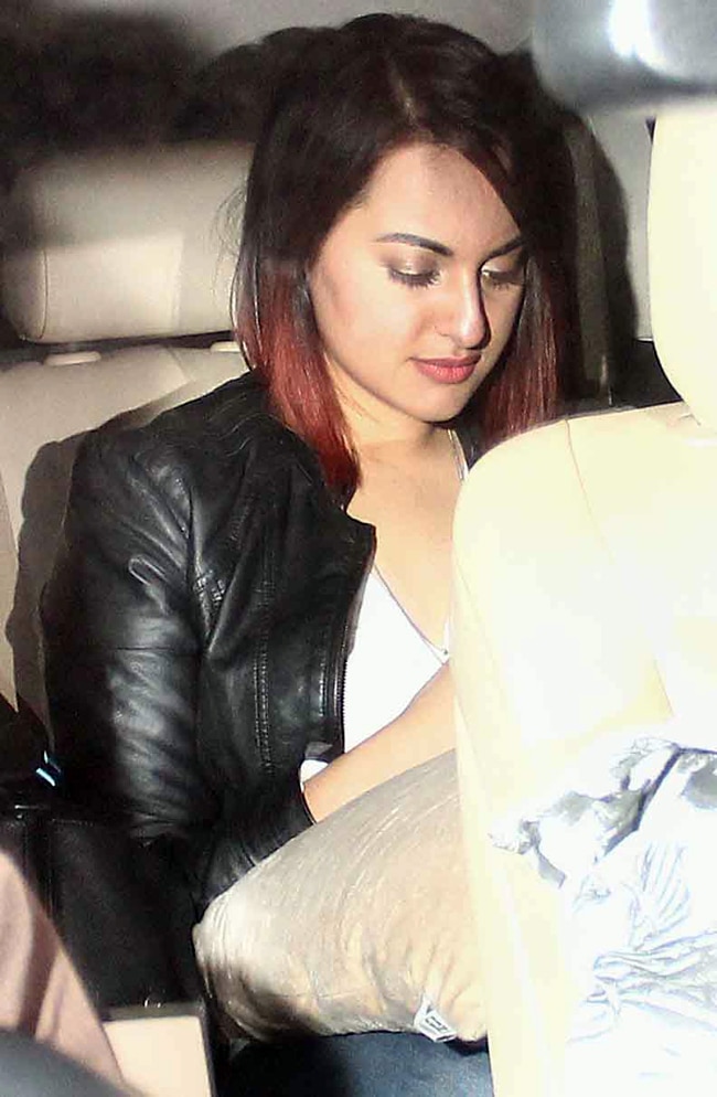 सलमान खान की बर्थडे पार्टी में पहुंची बॉलीवुड हसीनाएं