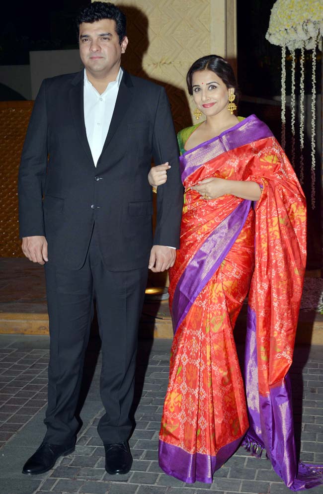 मनीष मल्होत्रा की भतीजी के रिसेप्शन में बॉलीवुड सितारों ने मचाई धूम