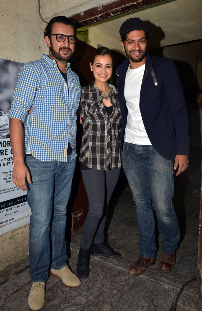 UGLY की स्क्रीनिंग पर दिखे हसीनाओं के जलवे