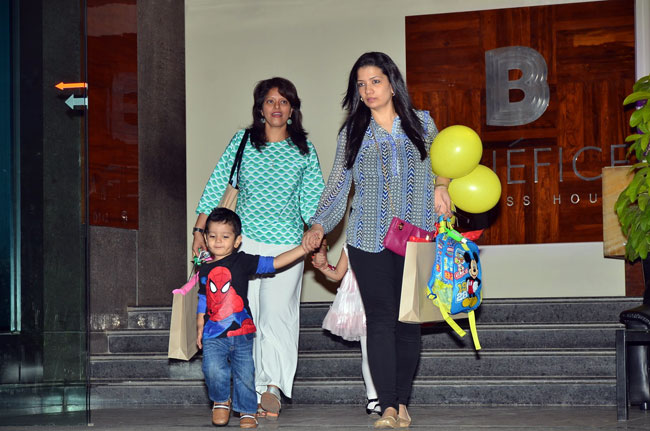 3 साल के हुए आजाद, आमिर और किरण ने मनाया जश्न