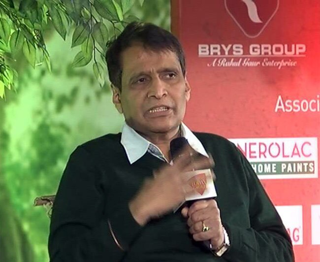 रेलवे में मोबाइल टिकटिंग, लॉन्ड्री सेवा शुरू होगी: सुरेश प्रभु