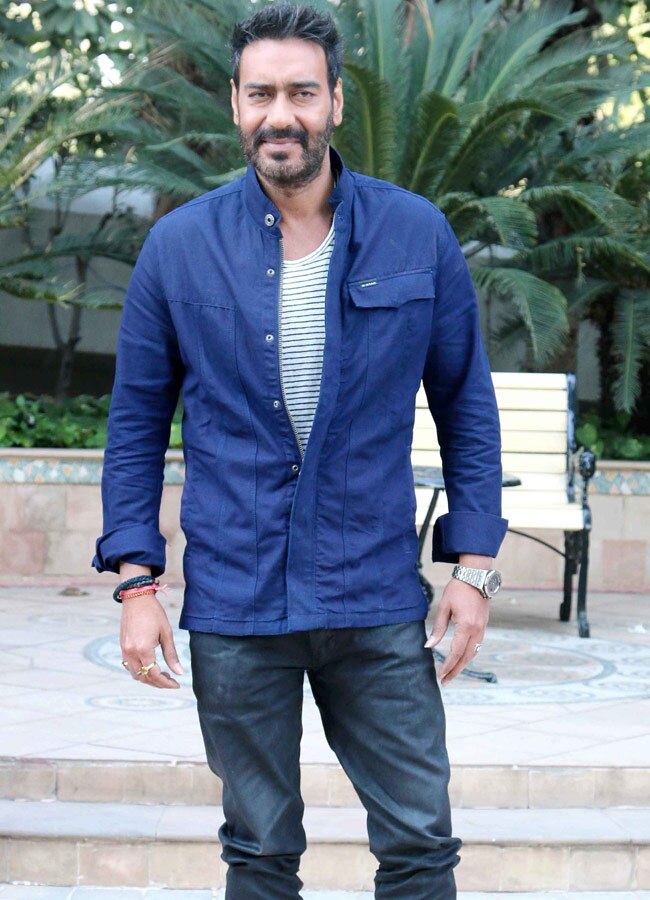 'एक्शन जैक्सन' के लिए दिल्ली पहुंचे अजय-सोनाक्षी