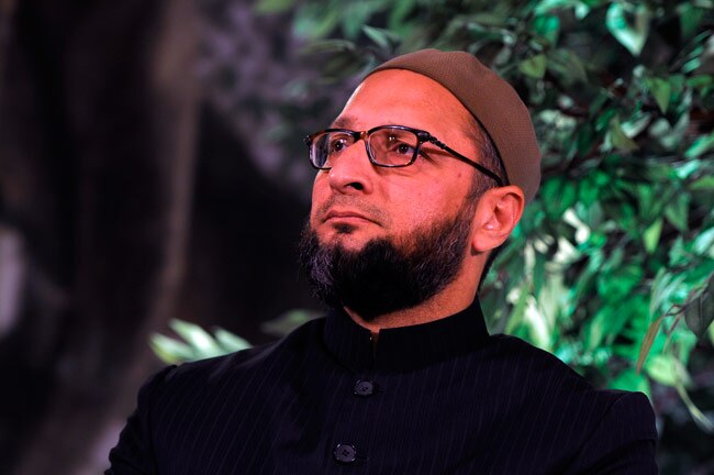 कुछ विदेशी संस्था भारत में धर्म परिवर्तन करवा रही हैं:   सुधीद्र कुलकर्णी