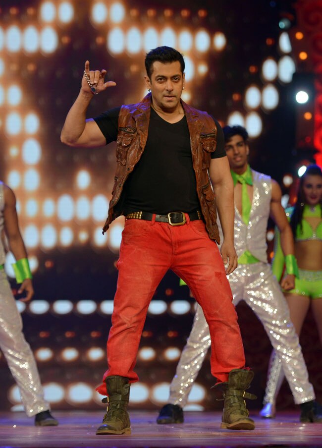 बिग स्टार एंटरटेनमेंट अवॉर्ड 2014 की सितारों से सजी शाम