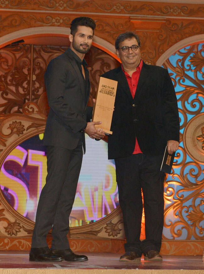 बिग स्टार एंटरटेनमेंट अवॉर्ड 2014 की सितारों से सजी शाम