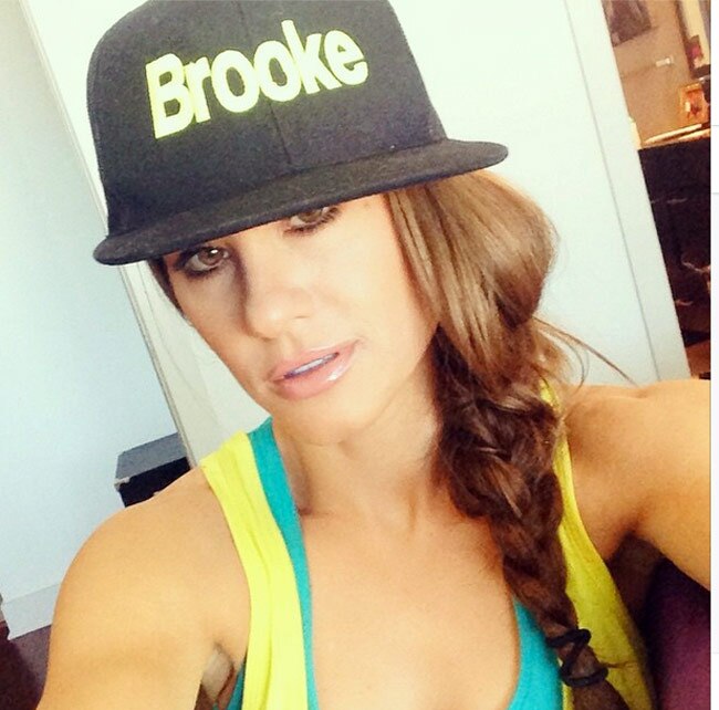 TNA की खूबसूरत रेसलर ब्रूक एडम्‍स Happy Birthday