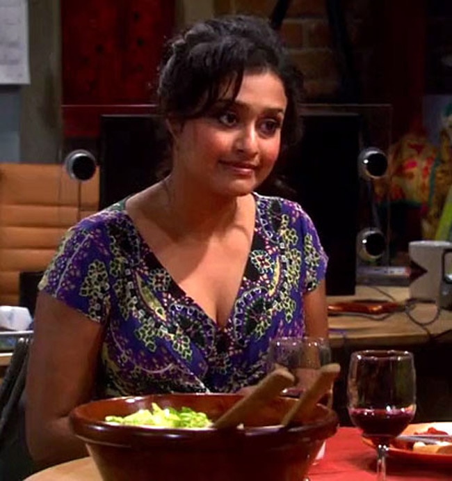 इंडियन बेस्ड अमेरिकन एक्ट्रेस क्रिसेल एलमेडा Happy Birthday