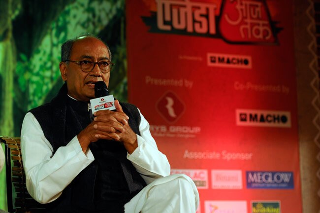 कुछ विदेशी संस्था भारत में धर्म परिवर्तन करवा रही हैं:   सुधीद्र कुलकर्णी