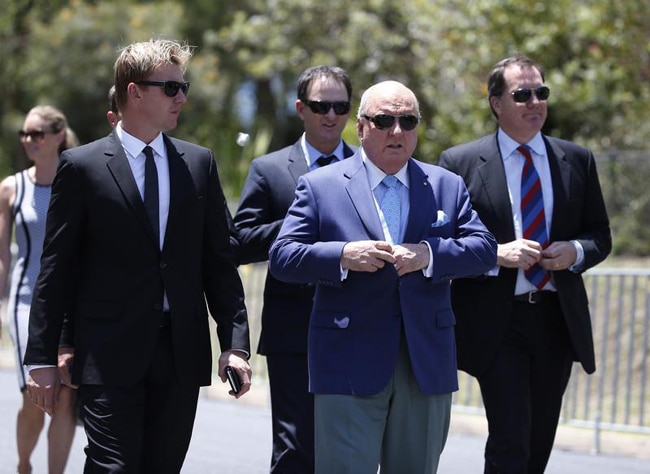 'नॉटआउट 63' फिलिप ह्यूज को आखिरी सलाम...