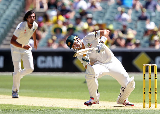 एडिलेट टेस्ट का पहला दिन डेविड वार्नर की सेंचुरी के नाम