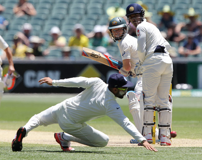 एडिलेड टेस्ट Day 4: ... जब भिड़े वार्नर और एरोन